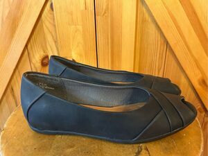 Baretraps Jasmyn Black Size 7.5M Open Toe